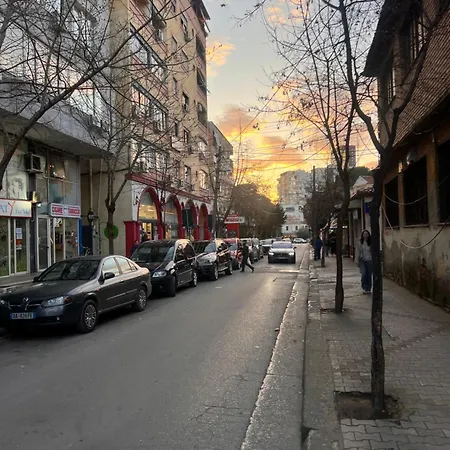 公寓 - Steps Form New Bazaar *