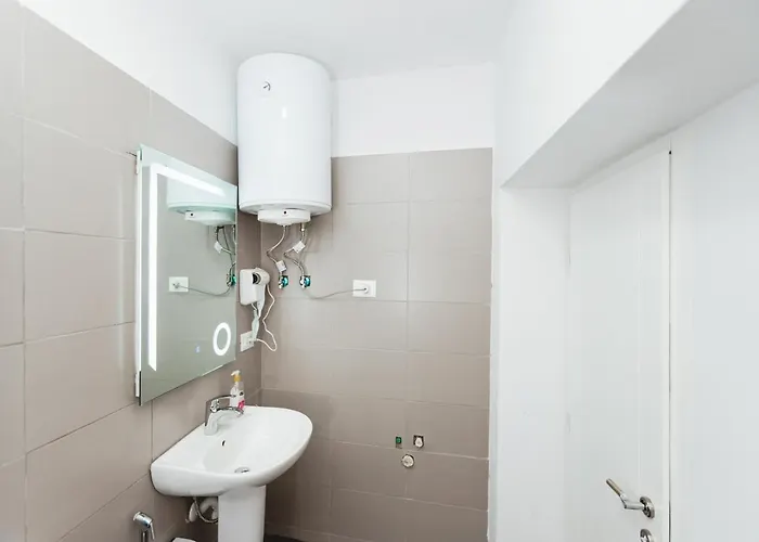 公寓 - Steps Form New Bazaar *